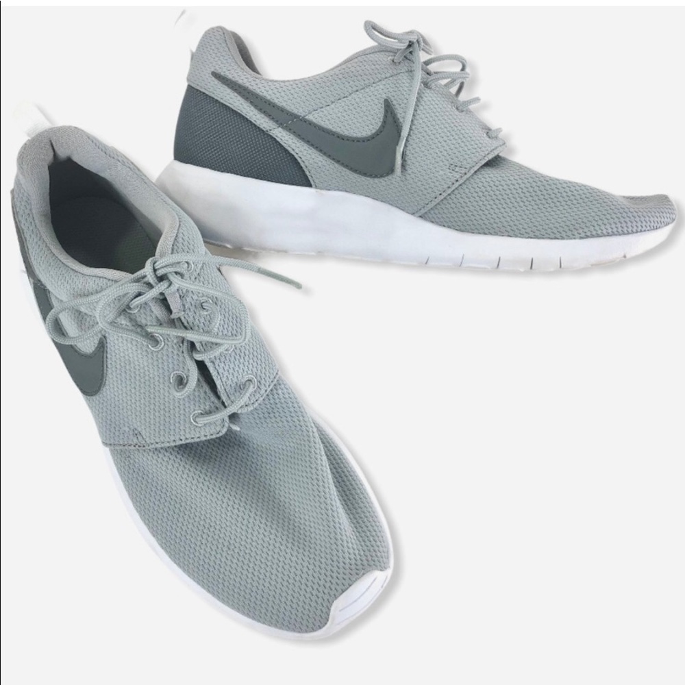 Nike Roshe Lu2 Sneaker Grey 7Y Women’s 8.5